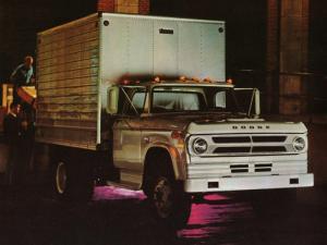 Dodge D500